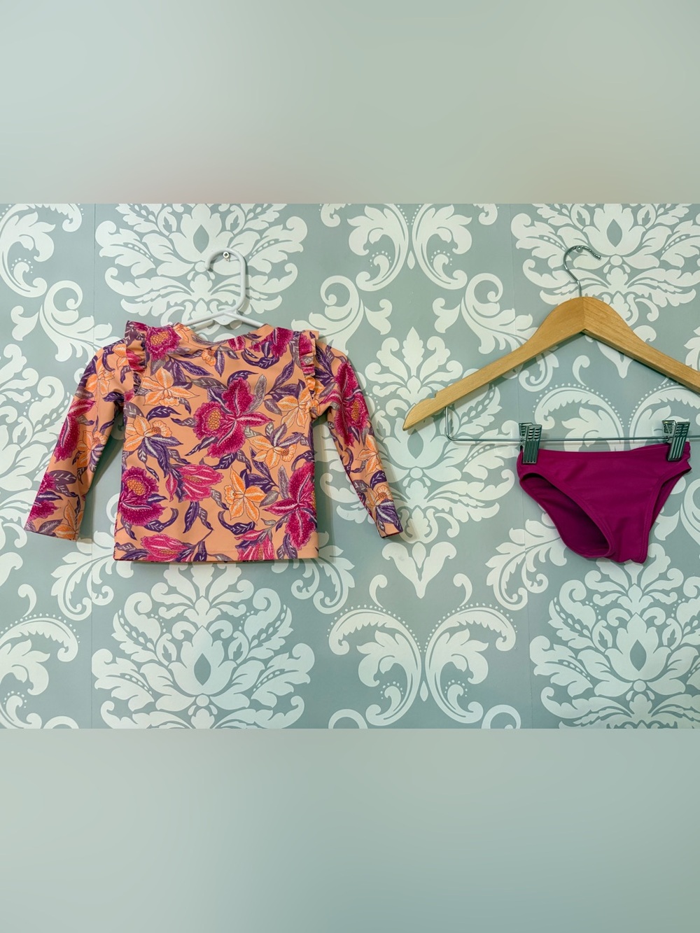 💫4/$25 • Old Navy Peach Floral Long-Sleeve Rashguard with Berry Bikini Bottom